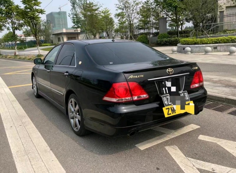 汕头10年丰田皇冠6