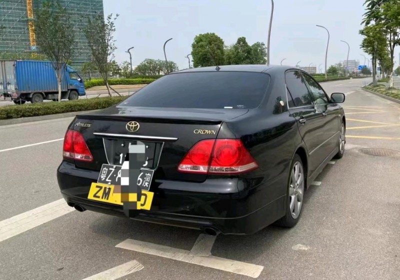 汕头10年丰田皇冠8