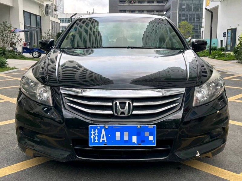 汕头12年本田雅阁1