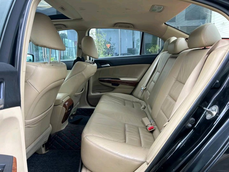 汕头12年本田雅阁3