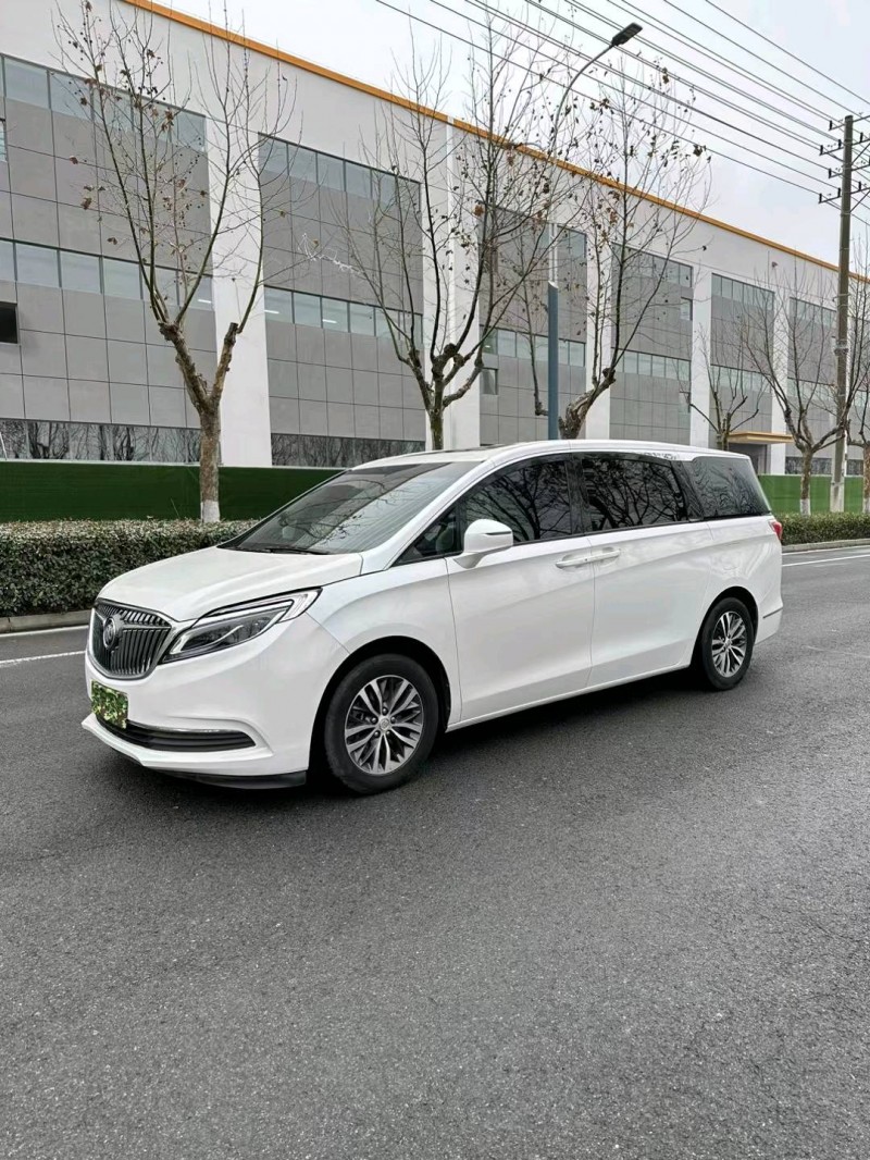 宿迁19年别克GL82