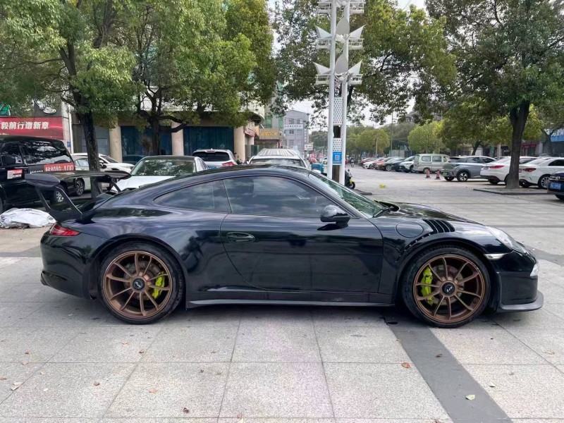 徐州17年保时捷9116