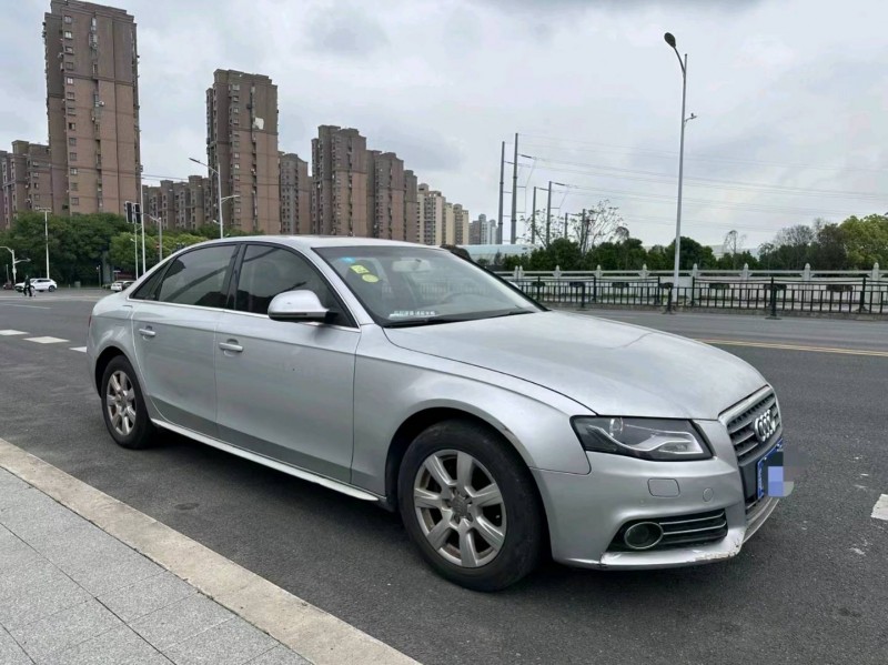 潍坊12年奥迪A4L3