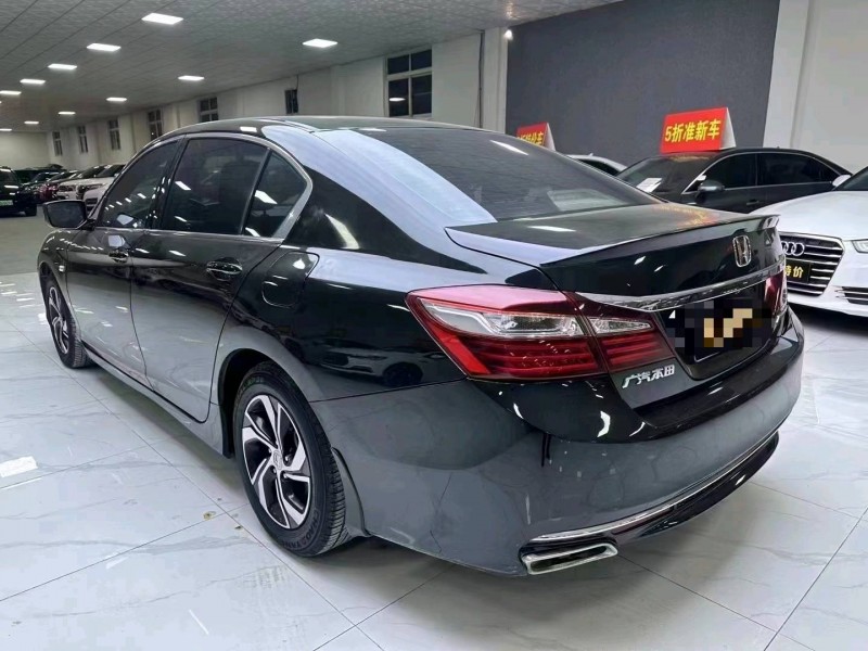 廊坊17年本田雅阁4