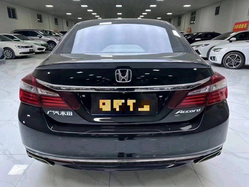 廊坊17年本田雅阁9