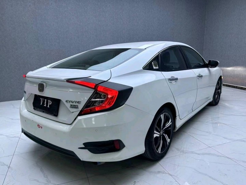 廊坊17年本田思域4