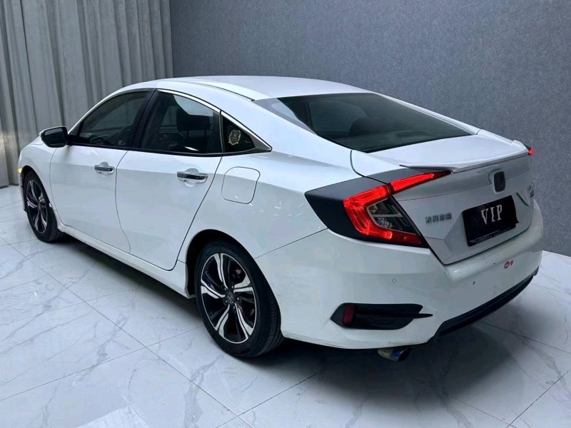 廊坊17年本田思域7