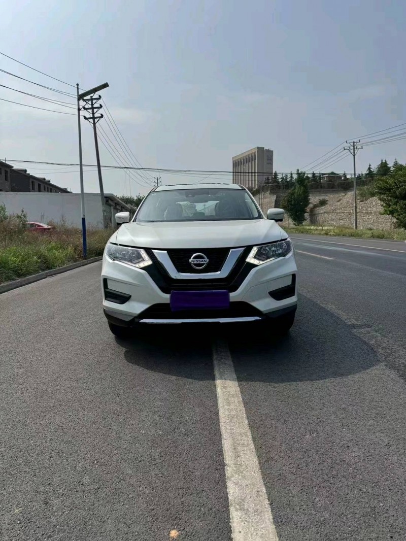 邯鄲24年日產奇駿1