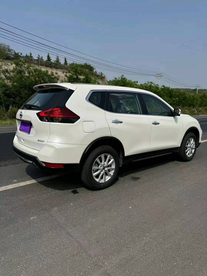 邯鄲24年日產奇駿3
