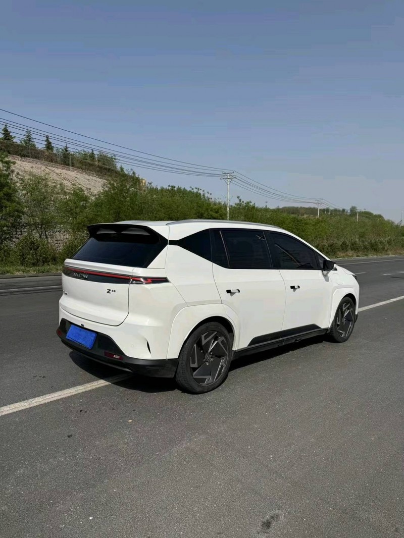 邯鄲23年合創汽車Z033