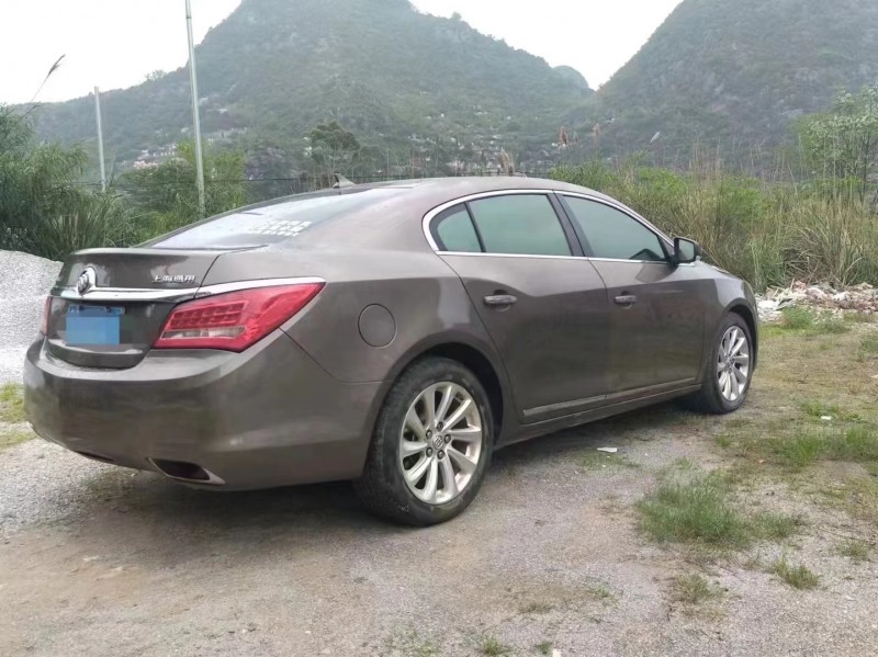 桂林16年别克君越9