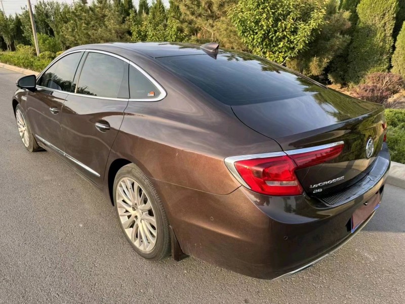 东营18年别克君越9