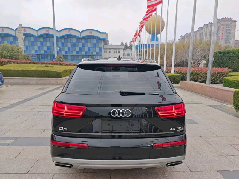 东营18年奥迪Q75