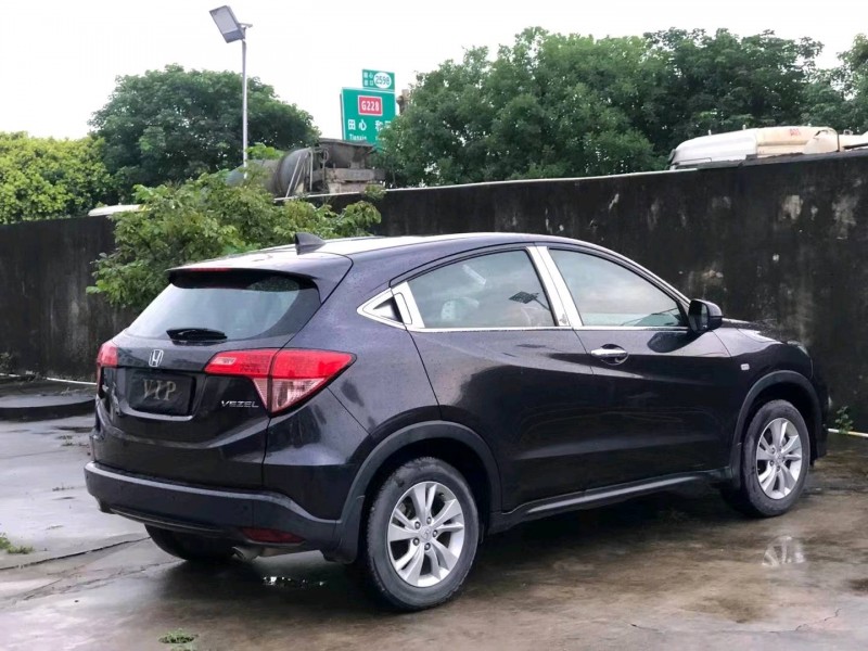 汕头16年本田缤智7