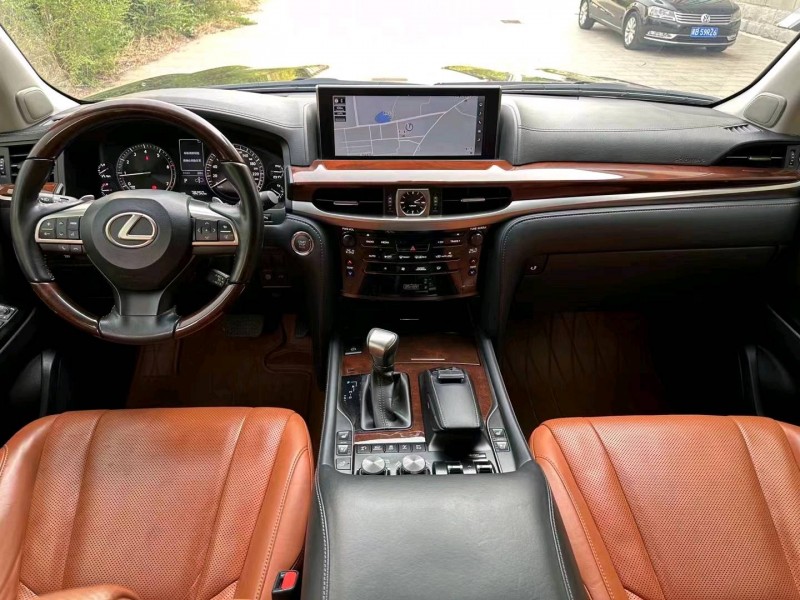 东营18年雷克萨斯LX5
