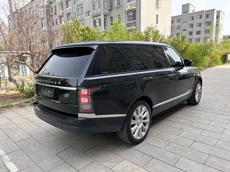 东营17年路虎揽胜4