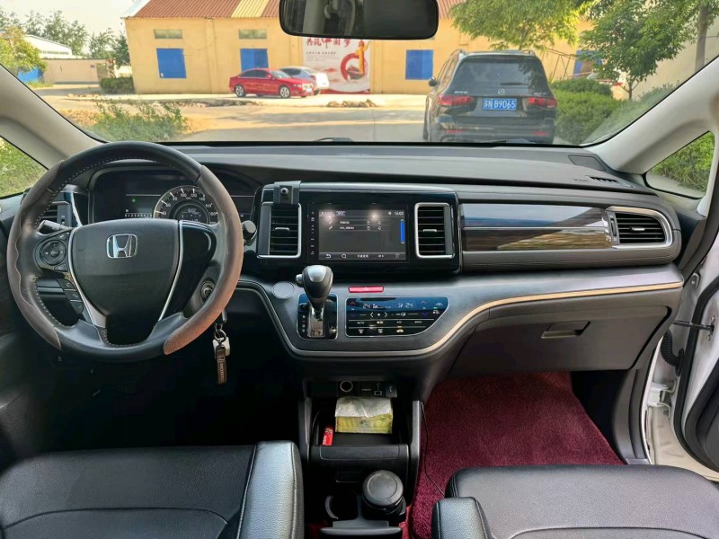 徐州18年本田艾力绅4