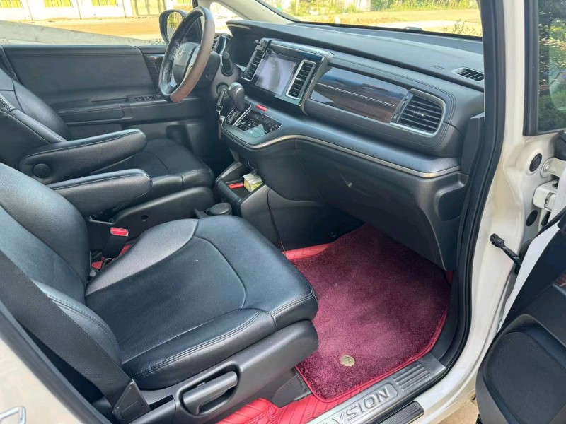 徐州18年本田艾力绅8