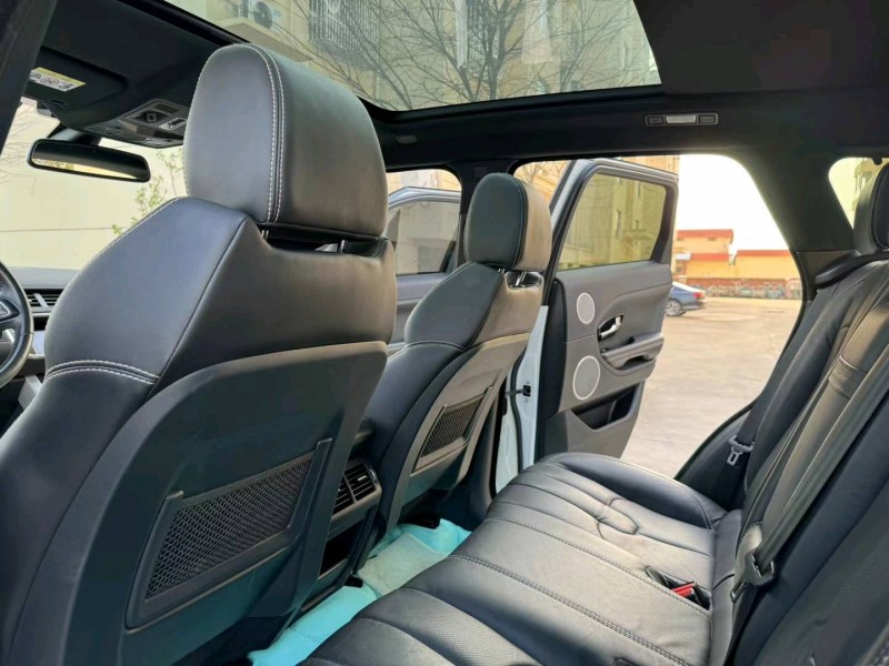 徐州12年路虎极光8