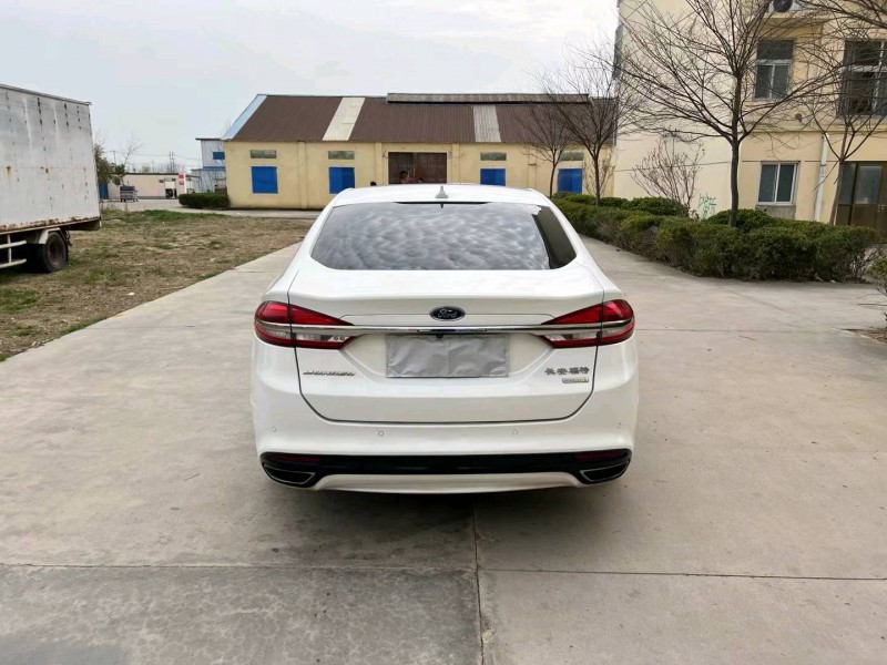 徐州17年福特蒙迪欧9