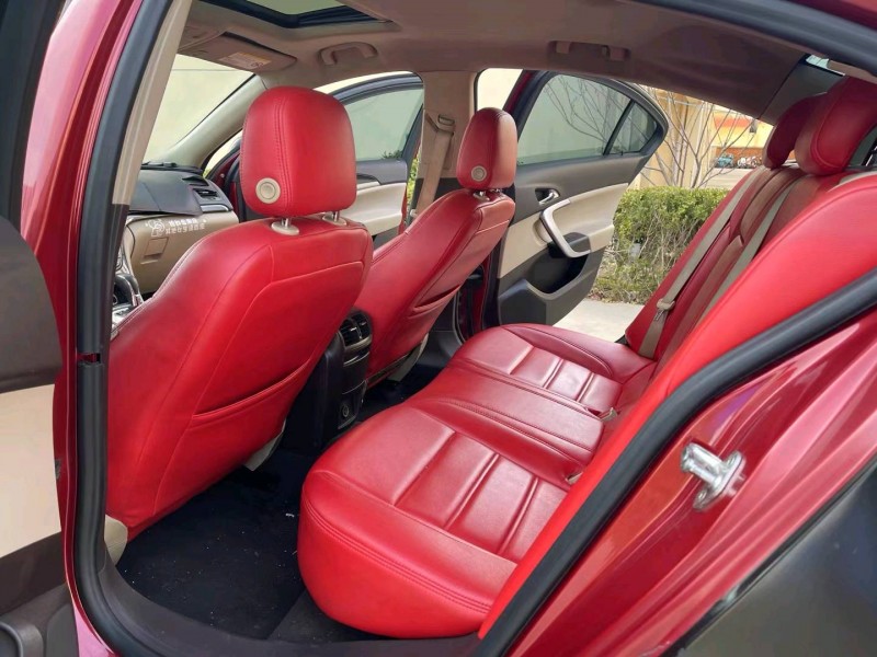 徐州14年别克君威7