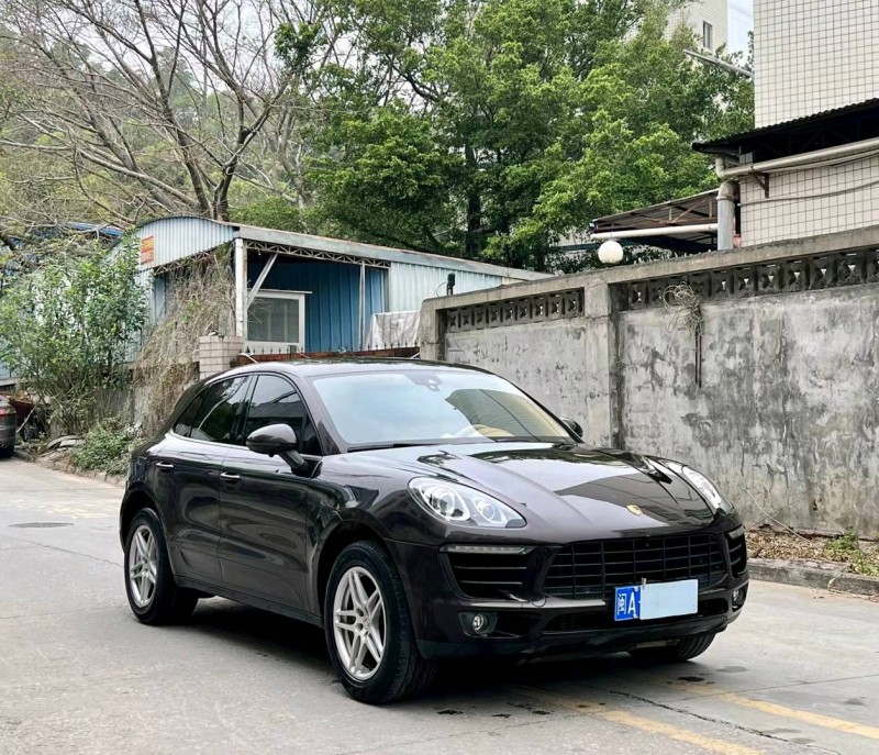 广州16年保时捷Macan2