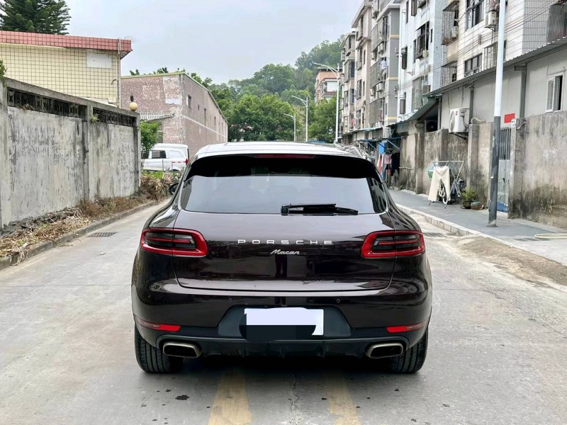 广州16年保时捷Macan9