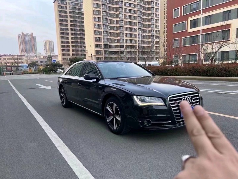 枣庄14年奥迪A8L3
