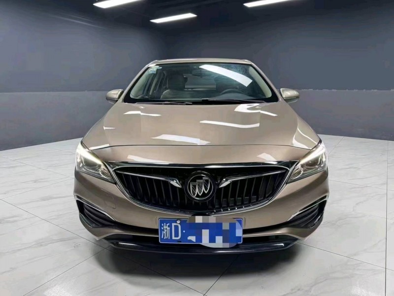 临沂18年别克威朗1