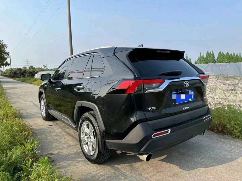 嘉興20年豐田RAV4榮放7