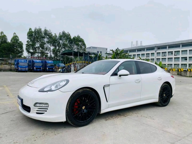南寧13年保時捷帕拉梅拉2