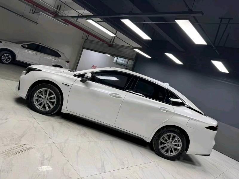 成都23年传祺埃安S3