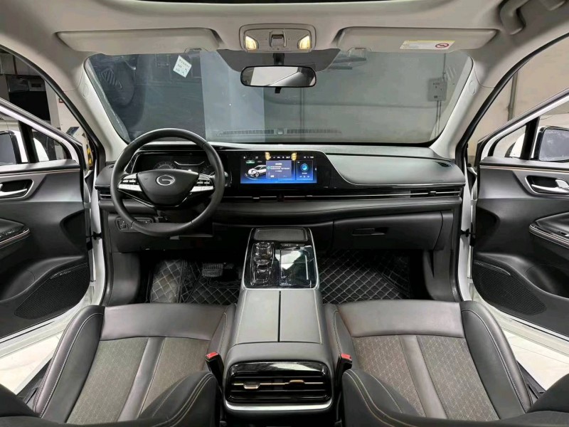 成都23年传祺埃安S7