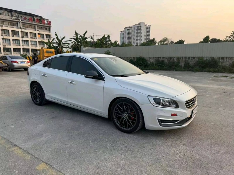 南宁16年沃尔沃S60L2