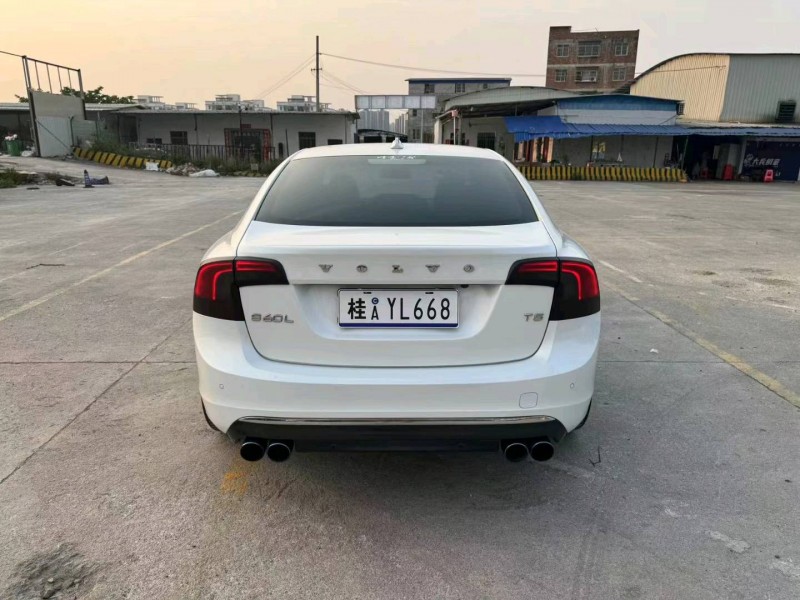 南宁16年沃尔沃S60L9