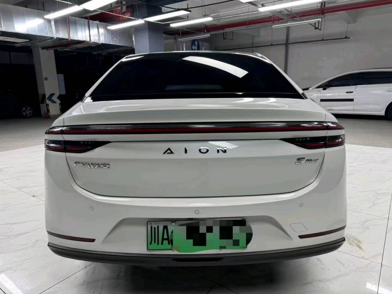 成都23年传祺埃安S6