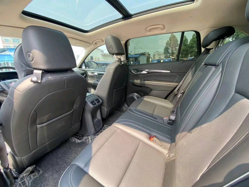 南宁22年别克昂科威4