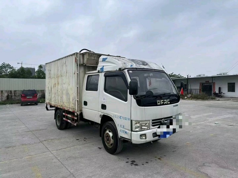 南宁12年东风多利卡2