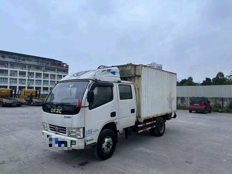 南宁12年东风多利卡3