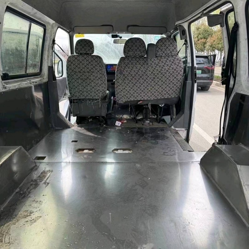 枣庄16年福特全顺5