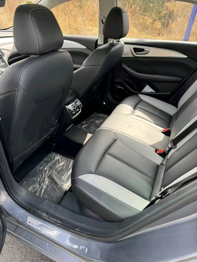 邯郸23年荣威ei66