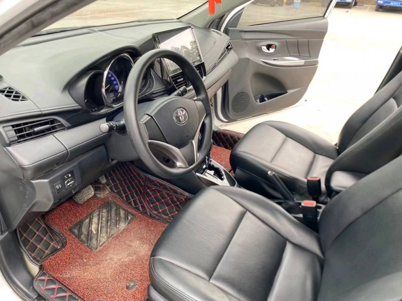 南宁17年丰田YARiS L 致炫4