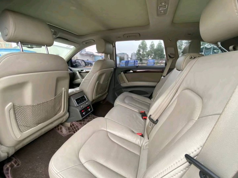 南宁12年奥迪Q76