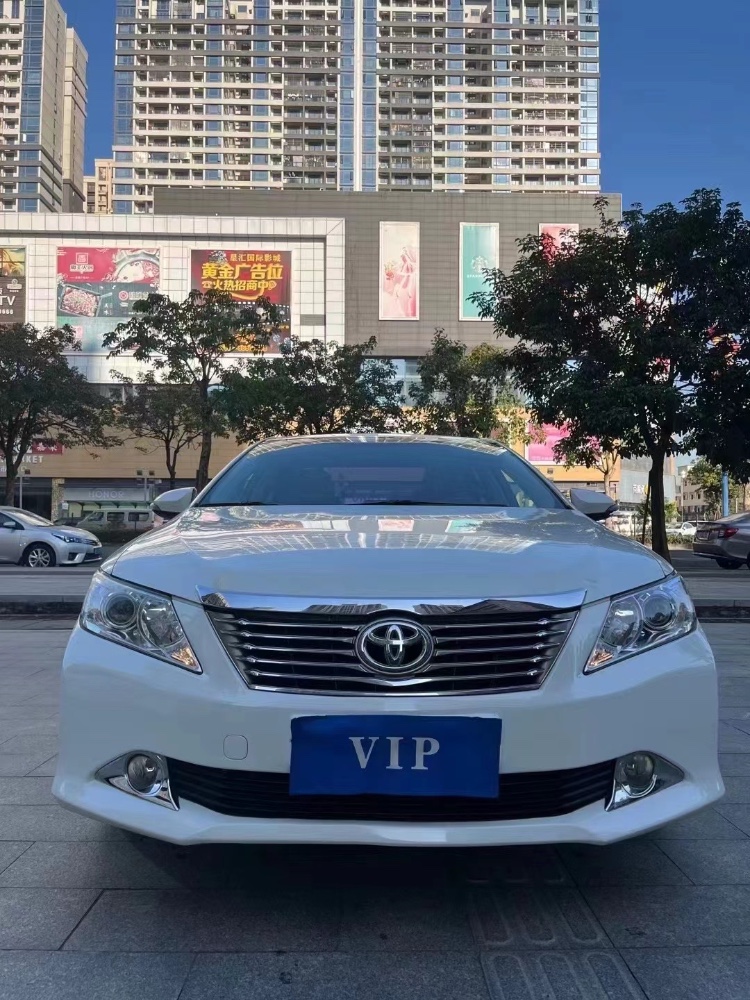 佛山14年丰田凯美瑞1