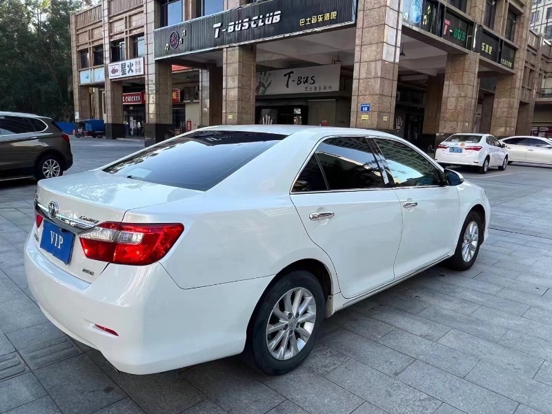 佛山14年丰田凯美瑞8