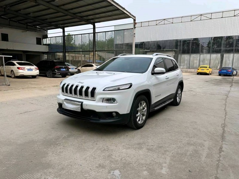 徐州17年Jeep自由光2