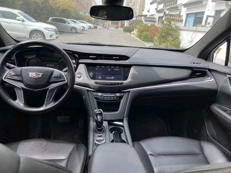 东营21年凯迪拉克XT59