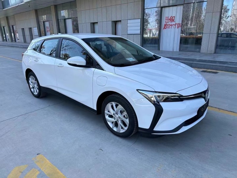 济宁23年别克微蓝2