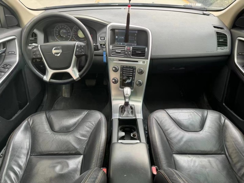 济宁13年沃尔沃XC605