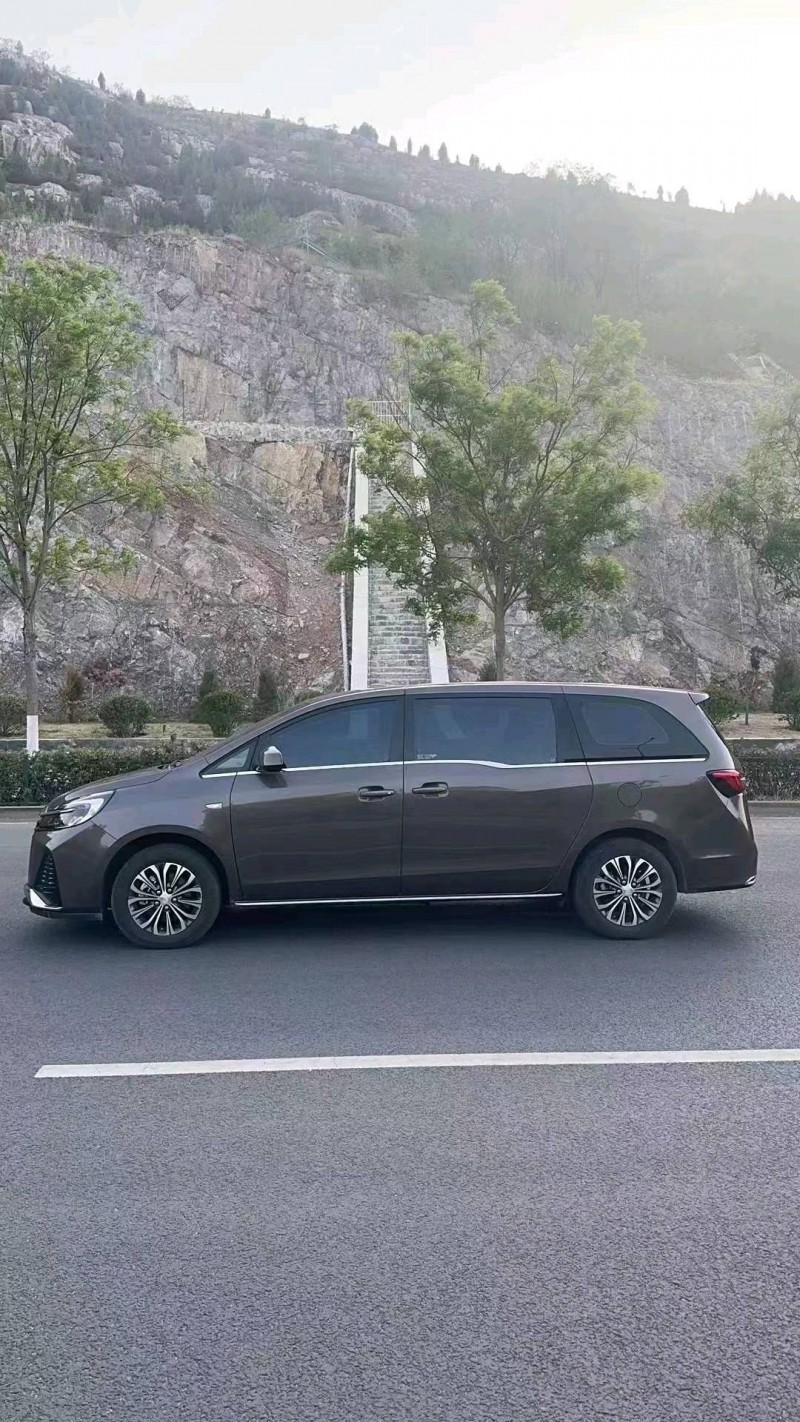 枣庄22年别克GL86